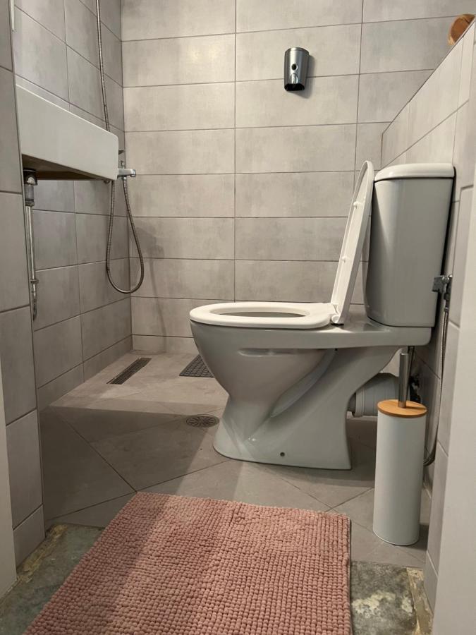 Cosy Guesthouse-Souterrain With Garden In City Center Corinth Ngoại thất bức ảnh