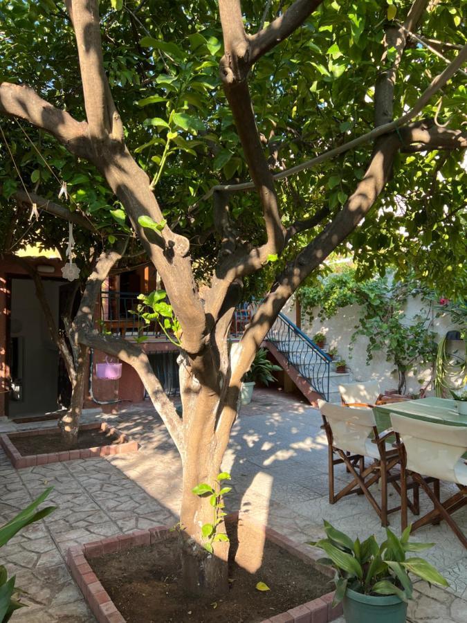 Cosy Guesthouse-Souterrain With Garden In City Center Corinth Ngoại thất bức ảnh