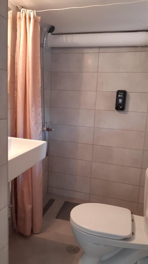 Cosy Guesthouse-Souterrain With Garden In City Center Corinth Ngoại thất bức ảnh